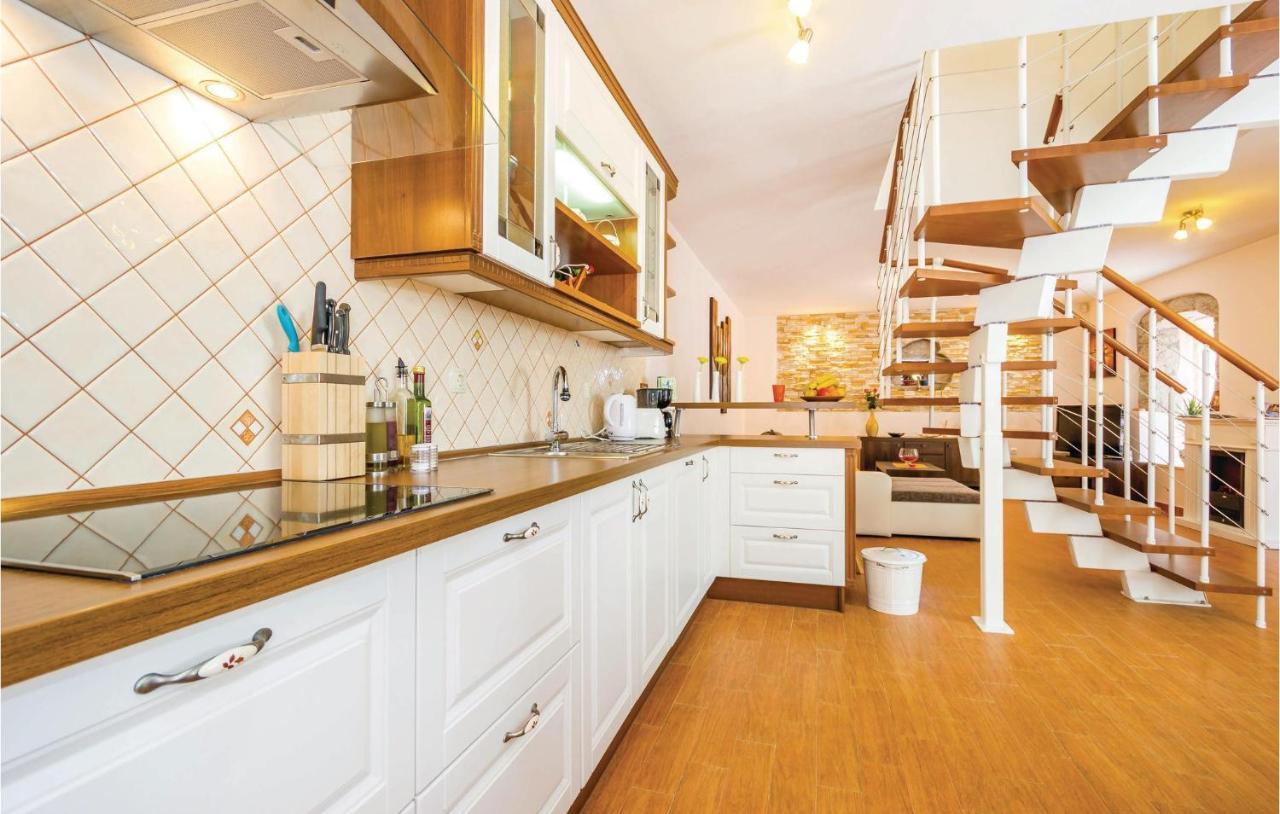 Ferienhaus 3 Bedroom Lovely In Bregi Opatija