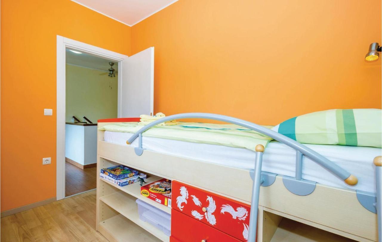 3 Bedroom Lovely In Bregi Ferienhaus *